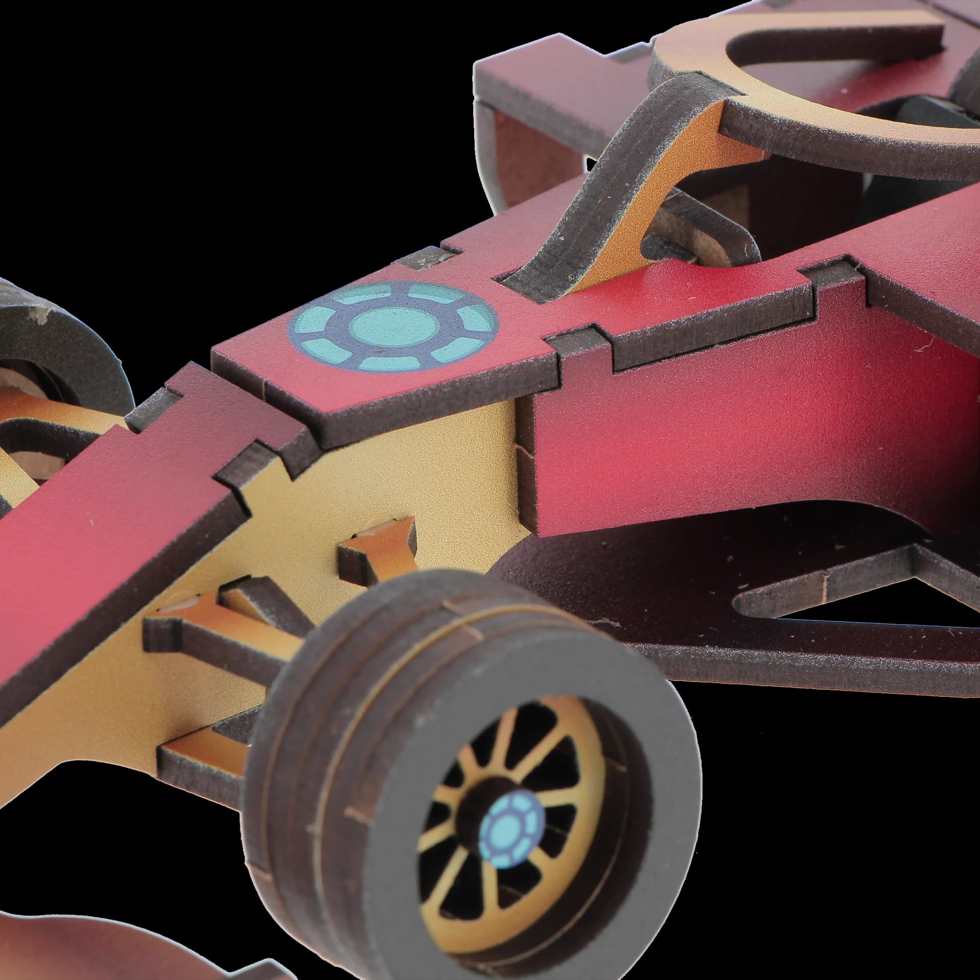 Formule 1 en bois rouge zoom produit