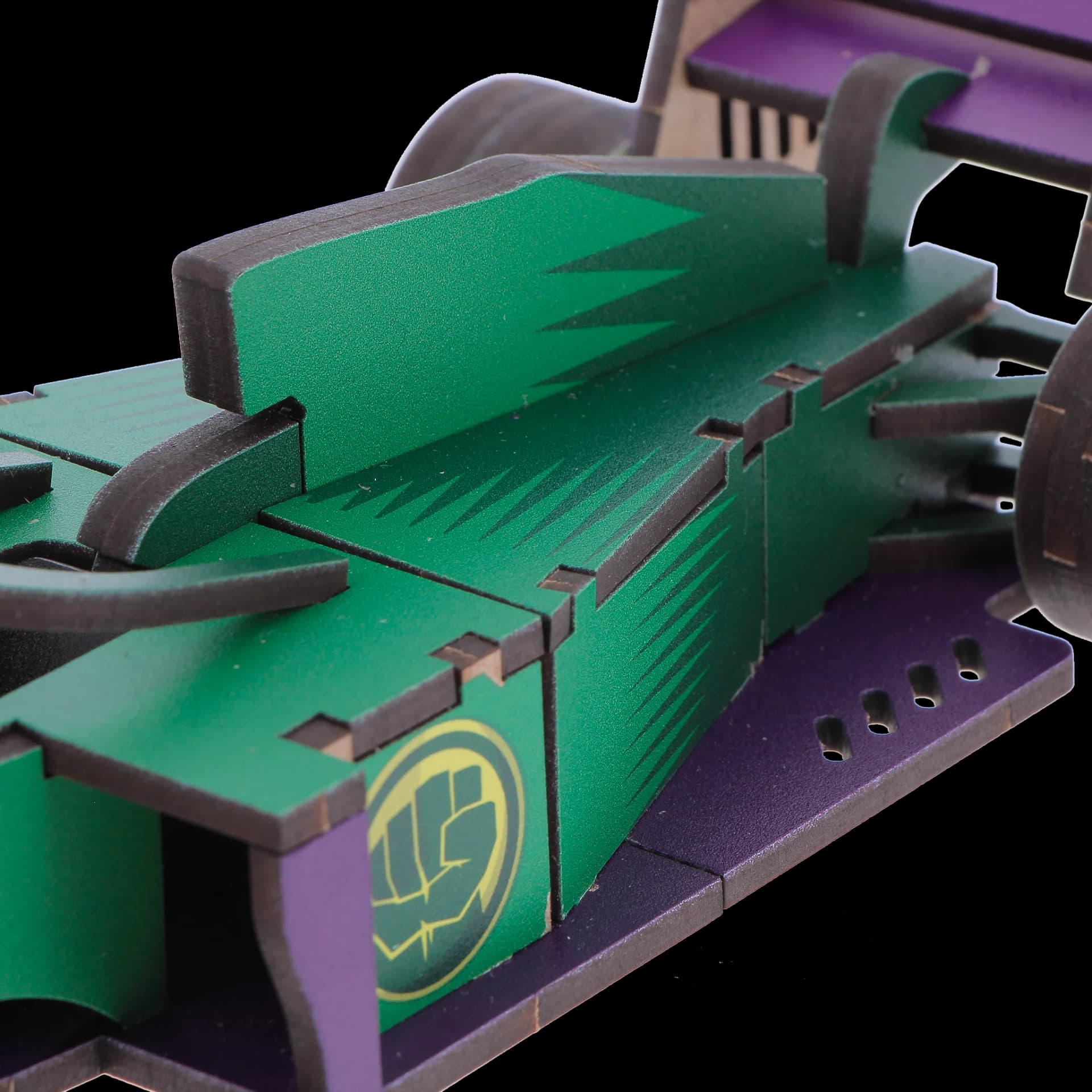 Formule 1 en bois vert zoom produit