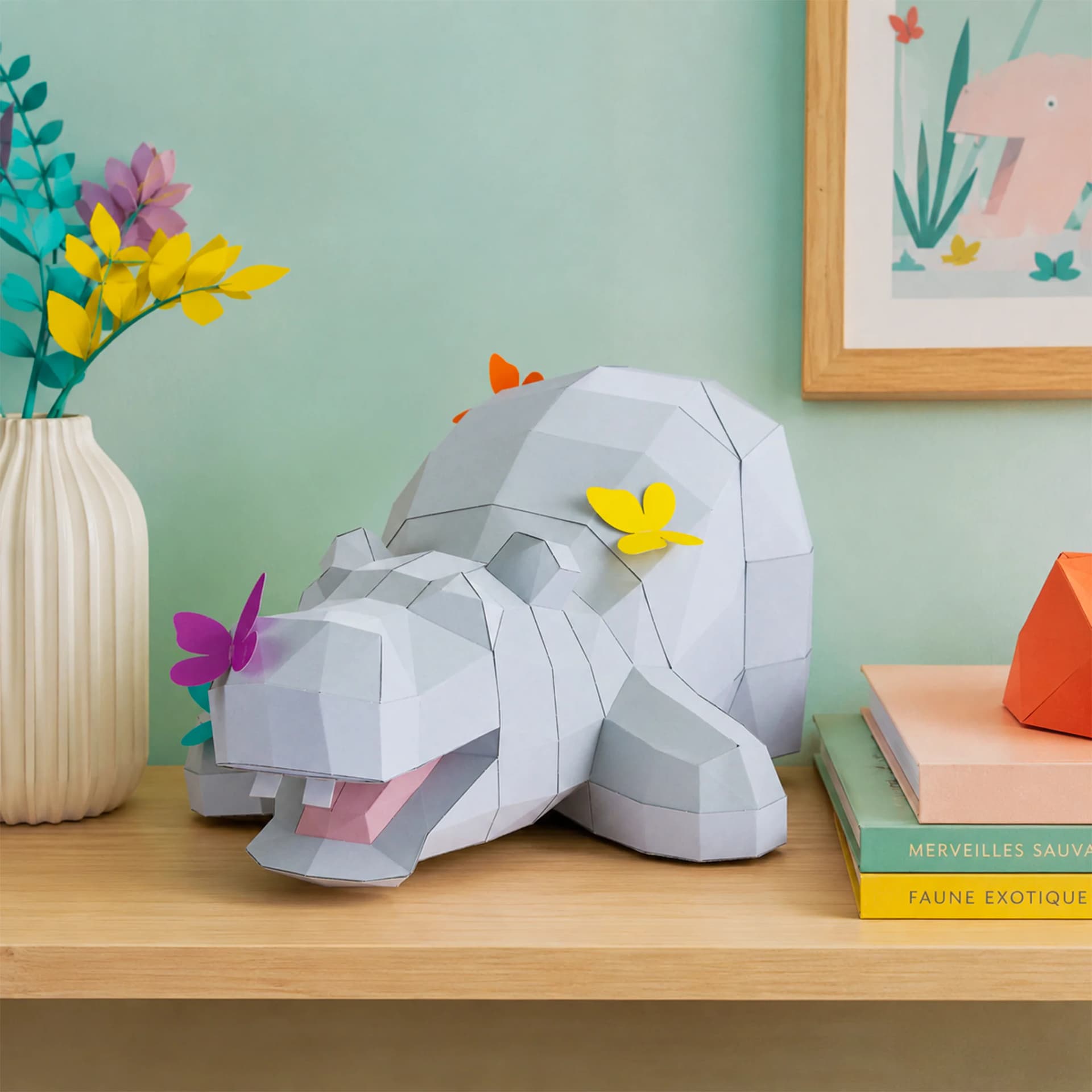 Hippo papillon en papier en situation