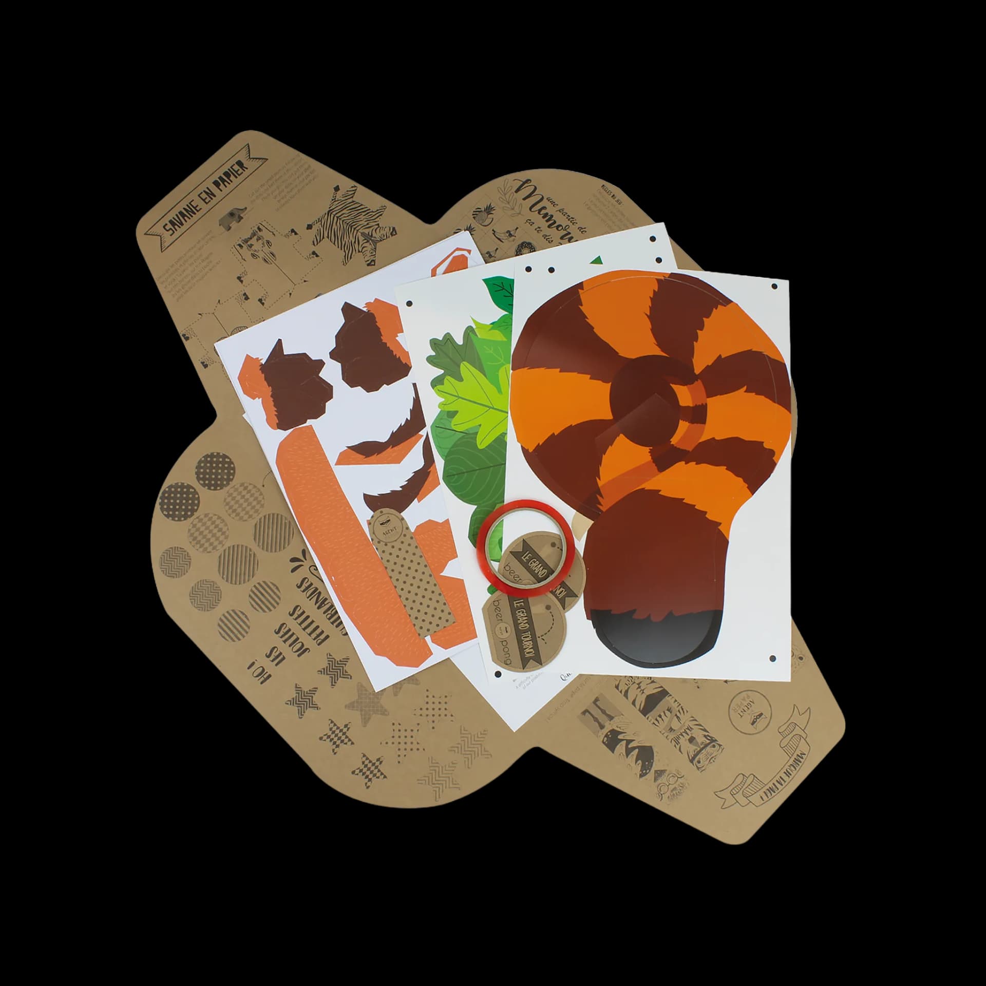 Panda roux en papier 3D en cours de montage