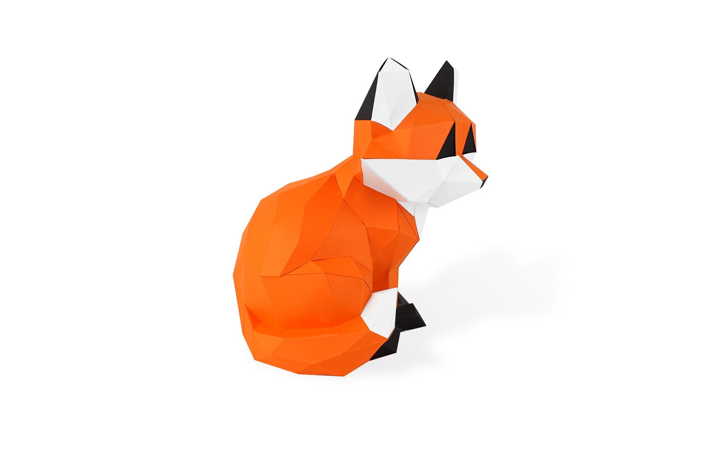 Petit renard assis en papier 3D