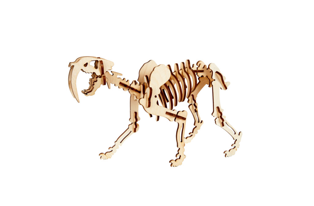 3701310207246_smilodon-packshot-15.jpg